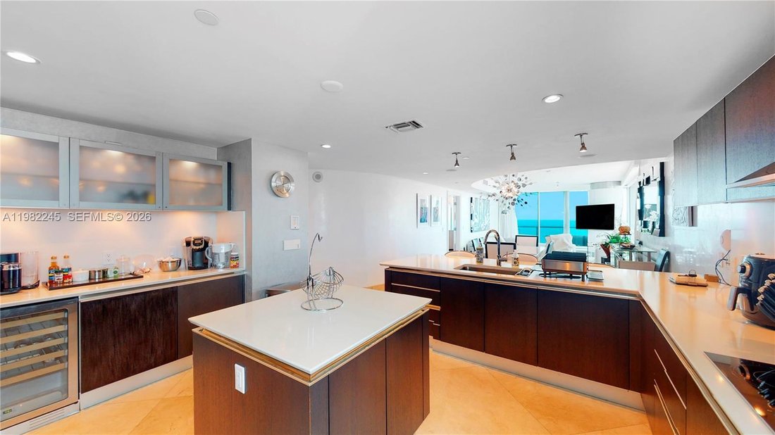 Condo in Sunny Isles Beach, Florida, United States 5 - 17675814