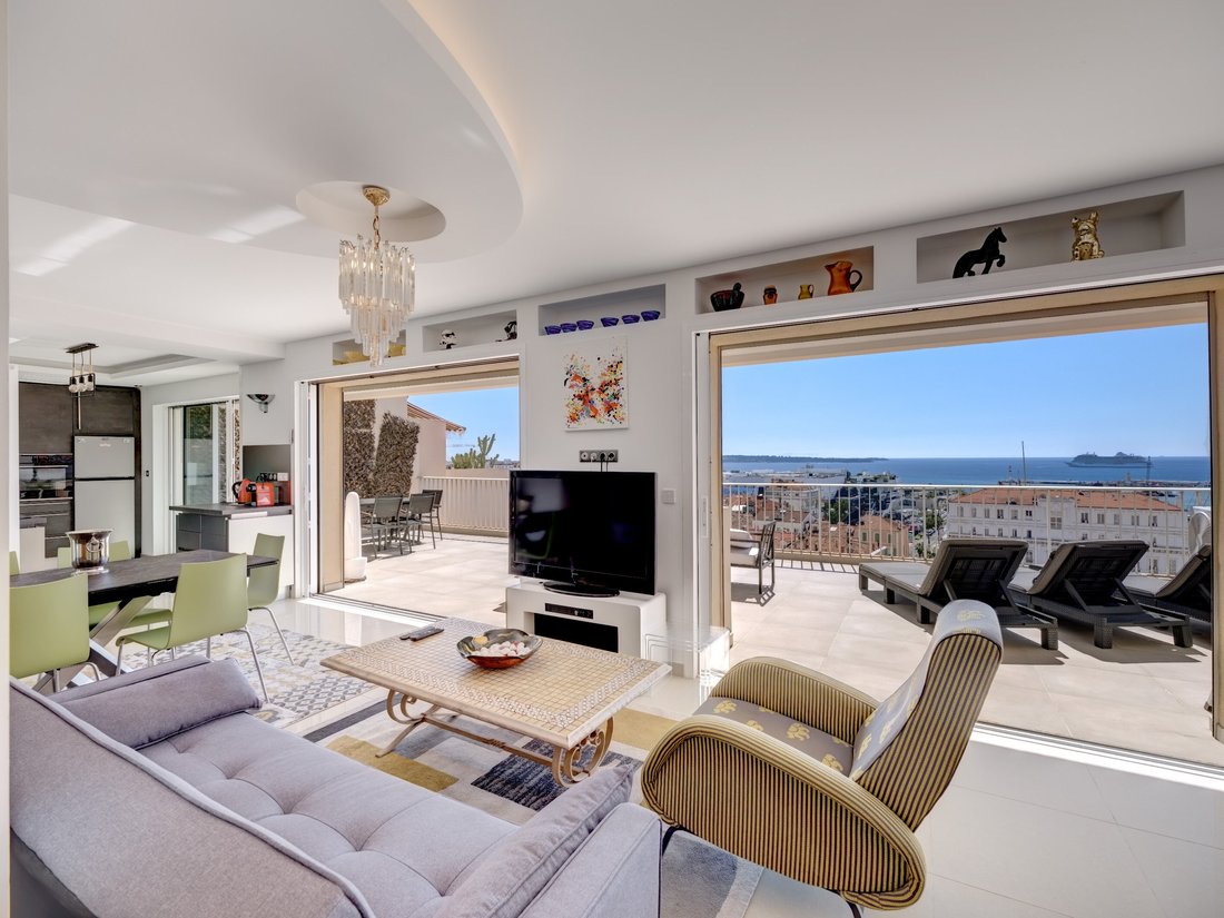 Apartment in Saint Nicolas, Cannes, France 4 - 17675731