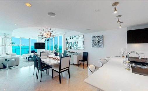 Condo in Sunny Isles Beach, Florida, United States 1