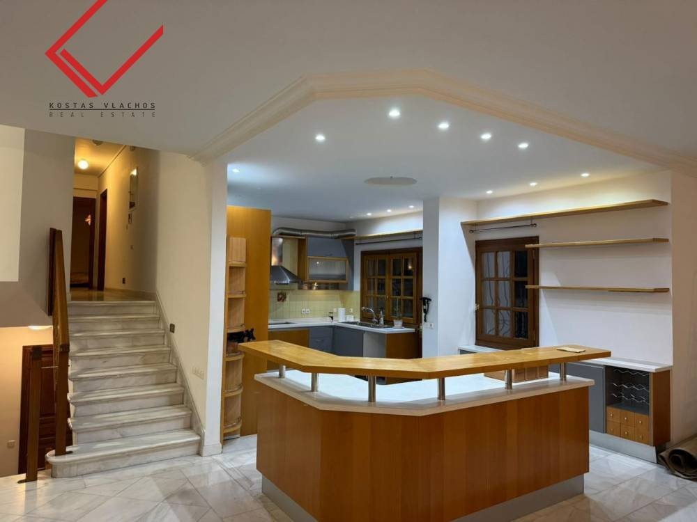 House in Vouliagmeni, Attica, Greece 4 - 17676377