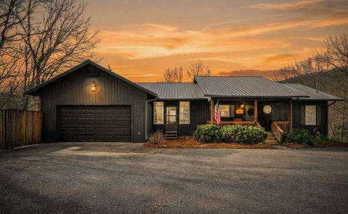 House in Smithville, Tennessee, United States 1