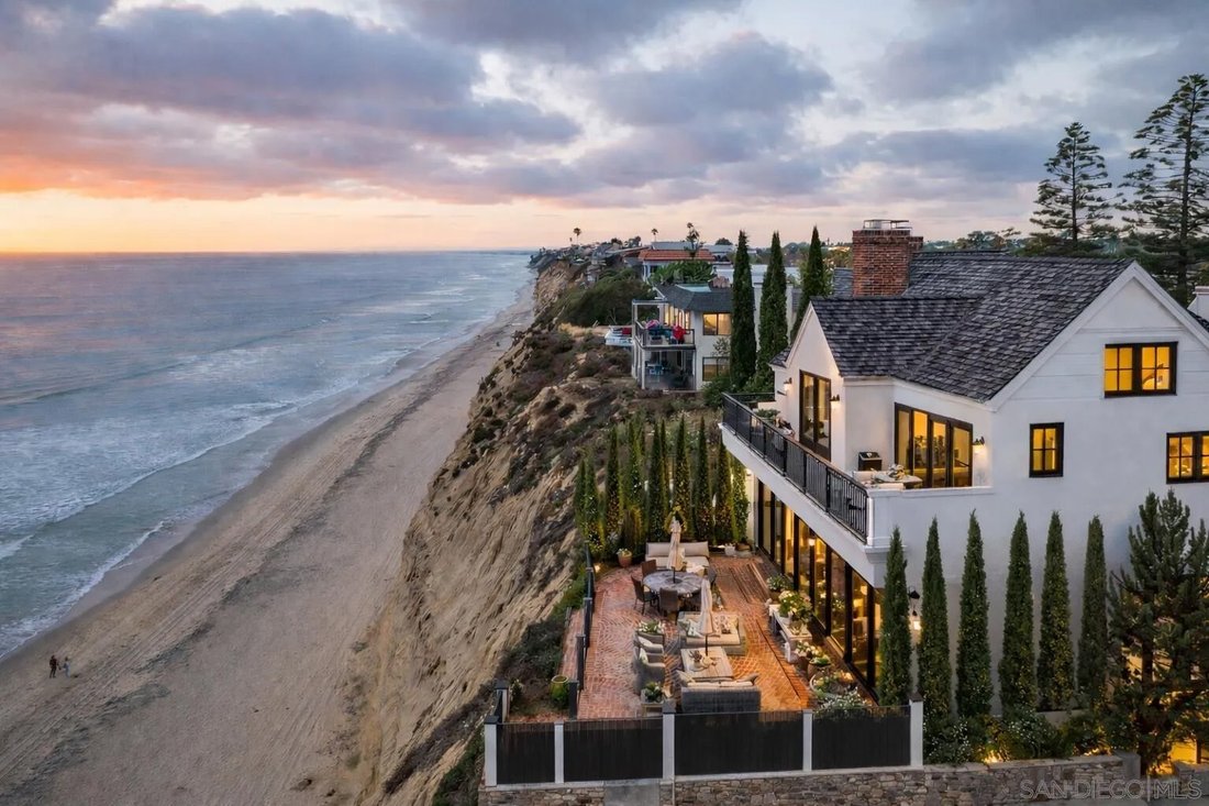 Encinitas, California, United States 1 - 17676011