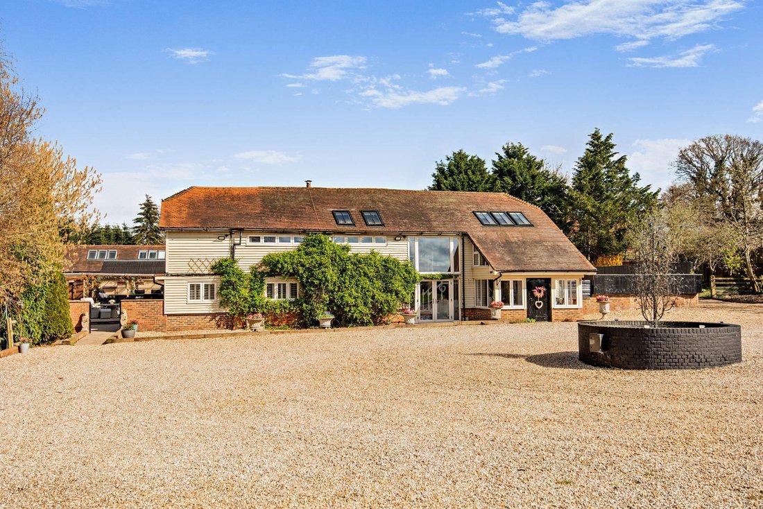 House in Cowfold, England 1 - 17675939