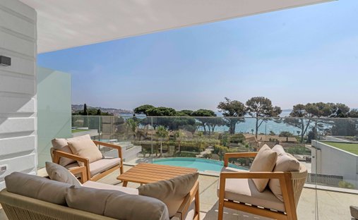 Apartment in Ville-Les Saquedes-Le Bouillonnet, Sainte-Maxime, France 1