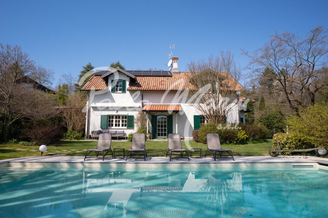 Villa in Montorfano, Lombardy, Italy 4 - 17675949