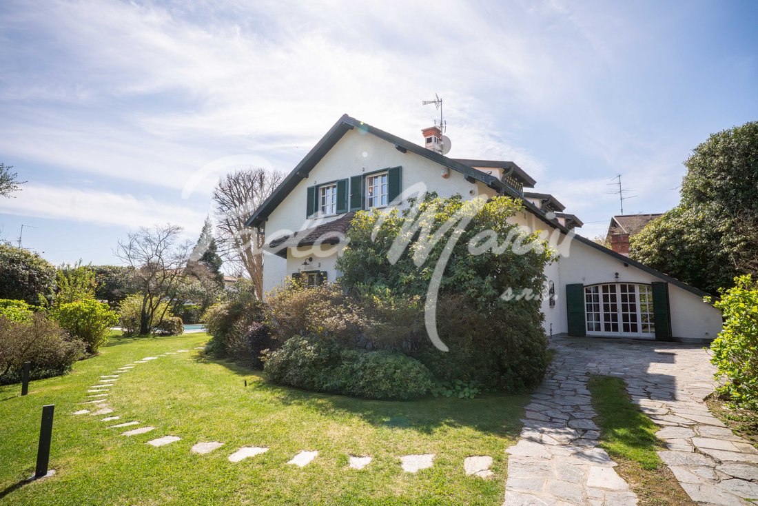 Villa in Montorfano, Lombardy, Italy 3 - 17675949