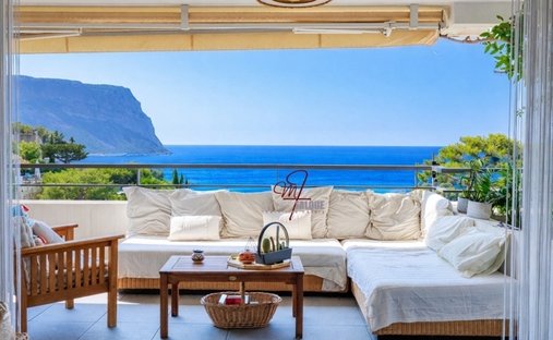 Apartment in Peripherie, Cassis, France 1