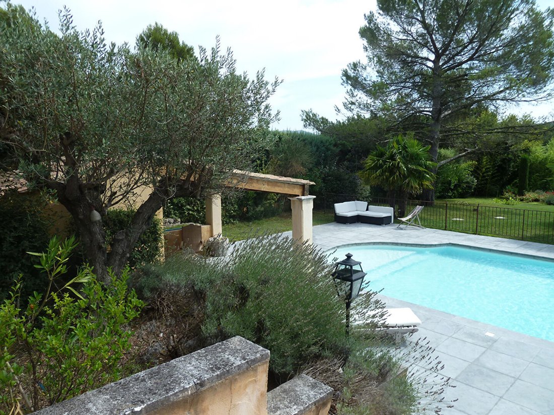 Villa in Granettes-Jauberte-Sainte Anne, Aix-en-Provence, France 2 - 17676629