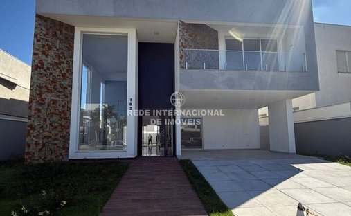 House in Votorantim, State of São Paulo, Brazil 1