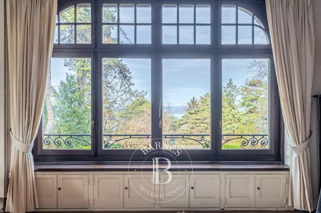 Villa in Neuvecelle, Auvergne-Rhône-Alpes, France 4 - 17235302