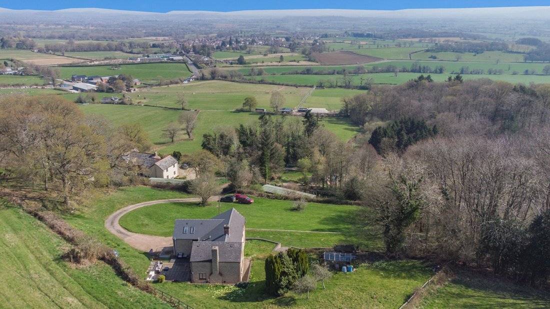 House in Gloucestershire, England 1 - 17676615