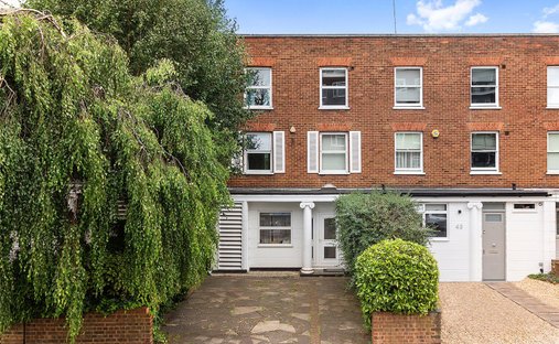 House in South Hampstead, Camden, England 1