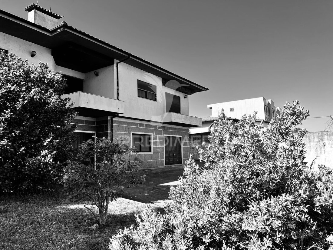 House in Vilarinho das Cambas, Braga, Portugal 5 - 15944413