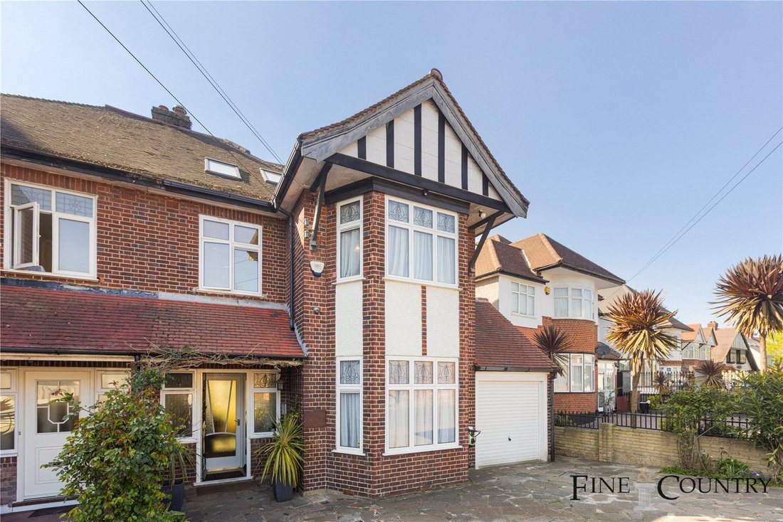 House in Willesden Green, Brent, England 1 - 17676844