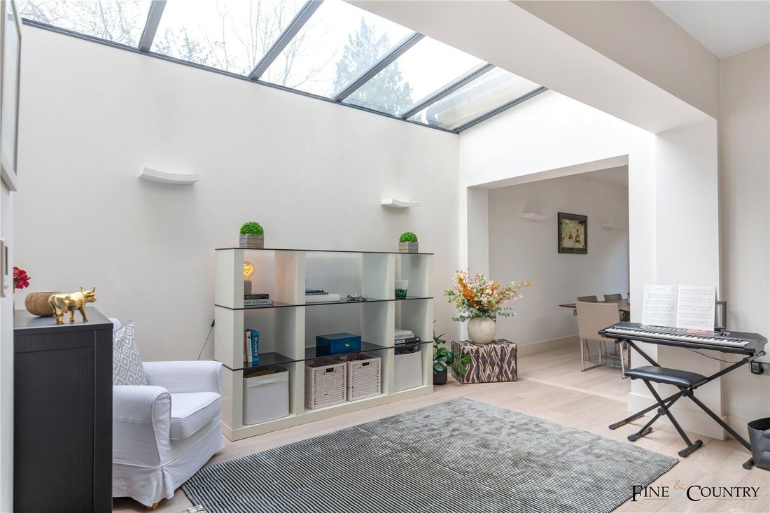 House in Brondesbury Park, Brent, England 3 - 17676853