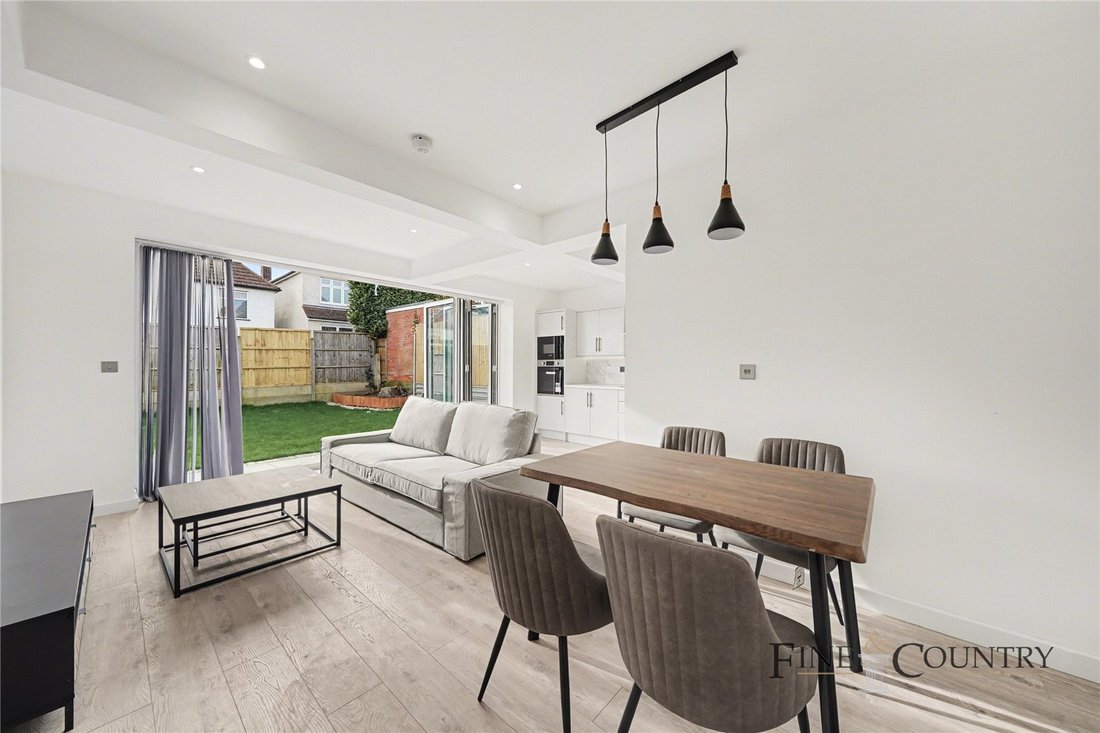 House in Dollis Hill, Brent, England 2 - 17676610