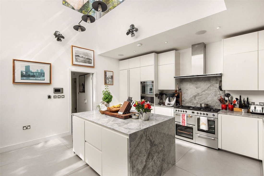 House in West Hampstead, Camden, England 3 - 17676974