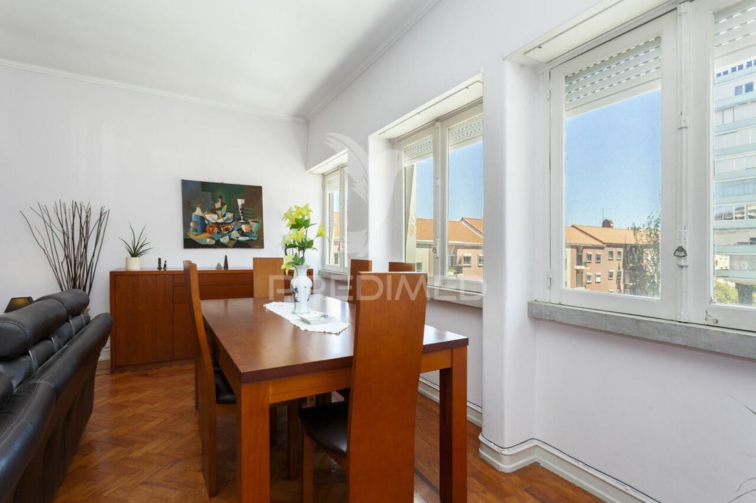 Apartment in Alvalade, Lisbon, Portugal 5 - 12862310