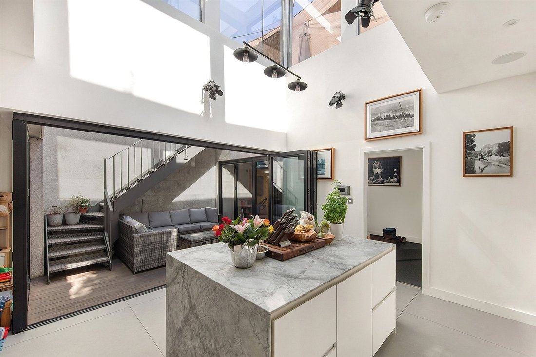 House in West Hampstead, Camden, England 1 - 17676974