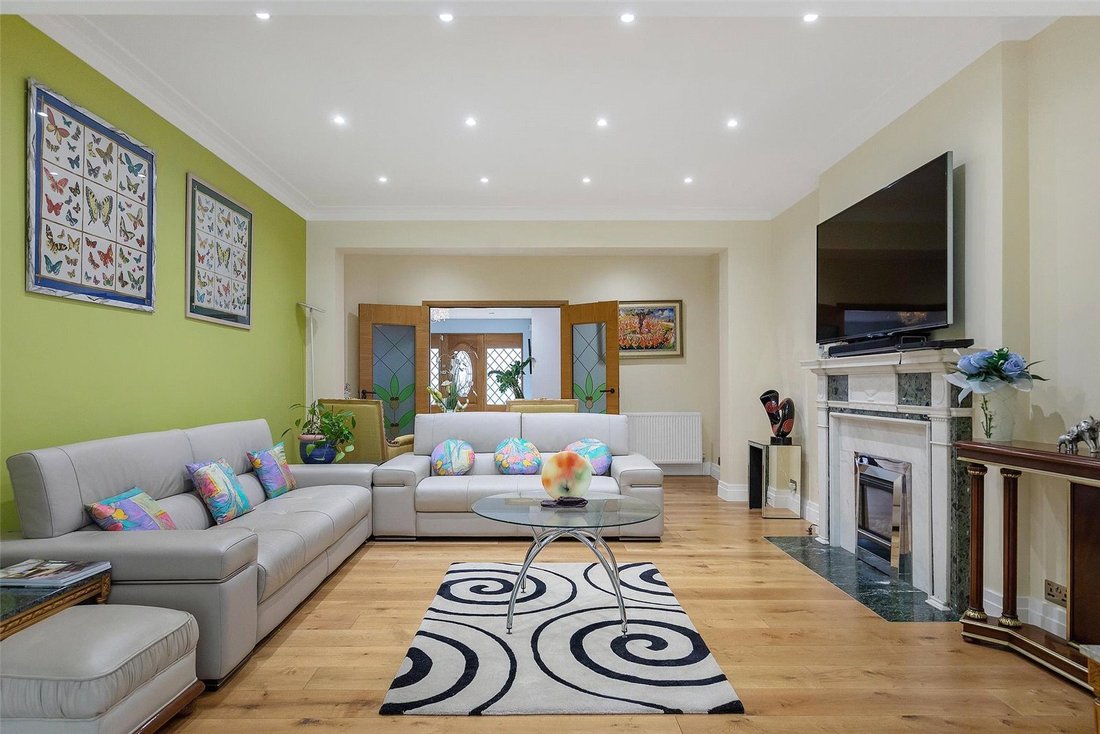 House in Brondesbury Park, Brent, England 5 - 17676952