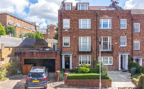 House in South Hampstead, Camden, England 1
