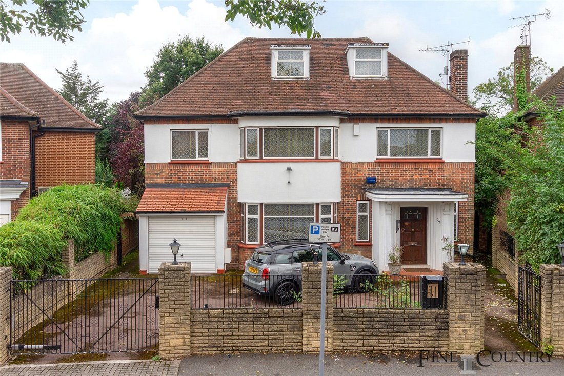 House in Brondesbury Park, Brent, England 1 - 17676885