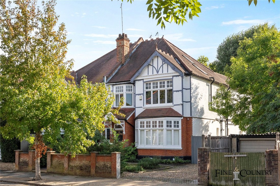 House in Willesden Green, Brent, England 1 - 17676633