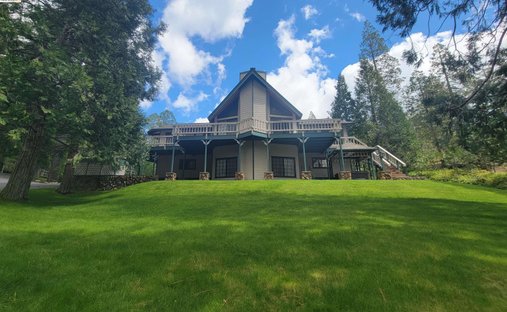 House in Twain Harte, California, United States 1