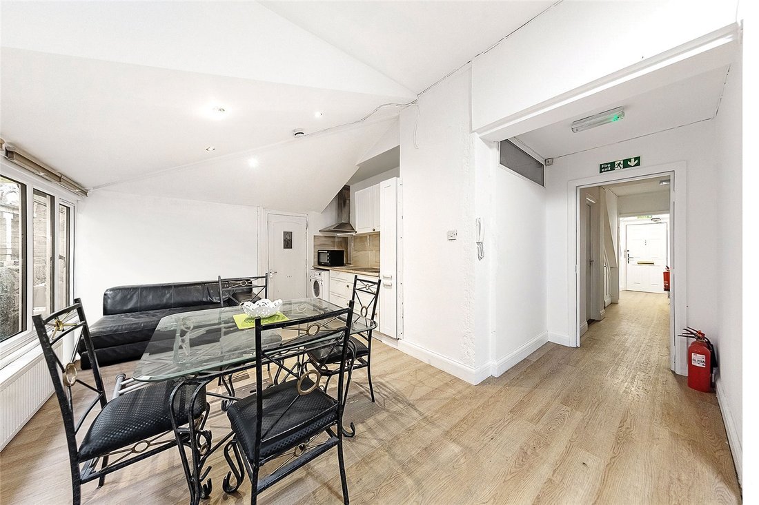 House in Dollis Hill, Brent, England 2 - 17676643