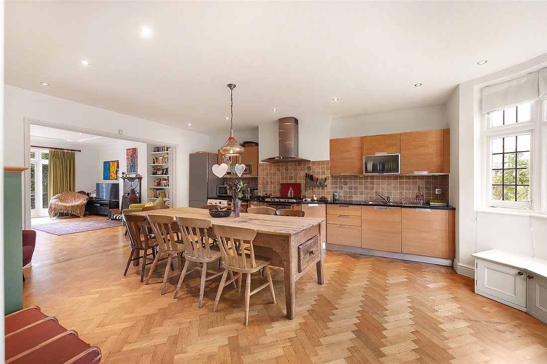 Apartment in West Hampstead, Camden, England 3 - 17676962