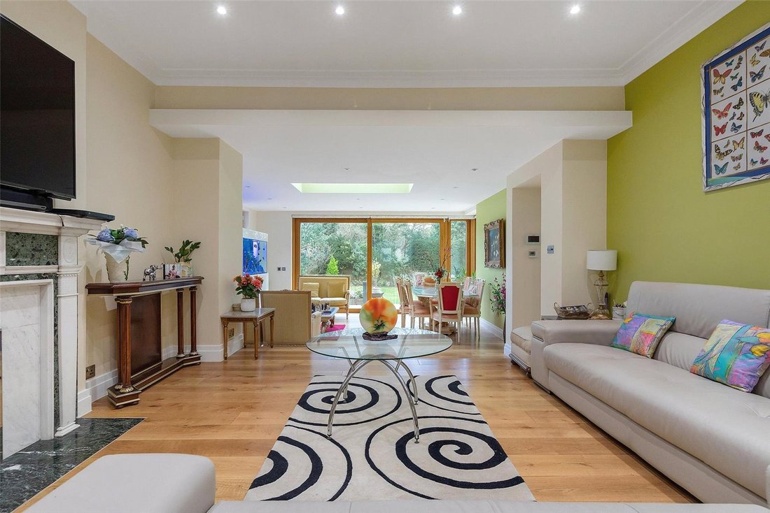 House in Brondesbury Park, Brent, England 2 - 17676952
