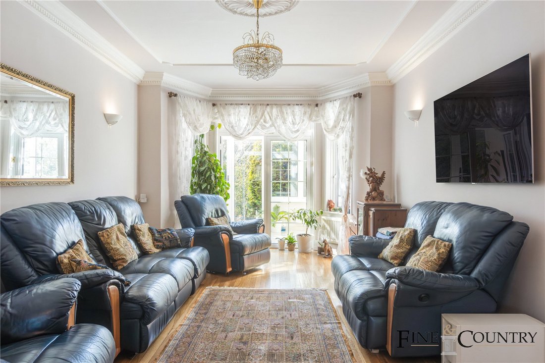 House in Willesden Green, Brent, England 5 - 17676844