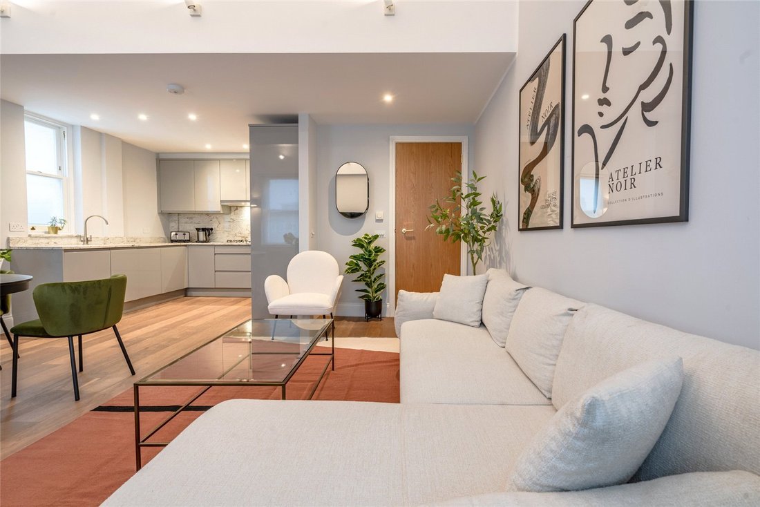 Apartment in Kilburn Park, Brent, England 4 - 17676968