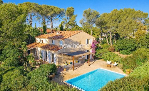 House in Aiguebonne, Saint-Raphaël, France 1