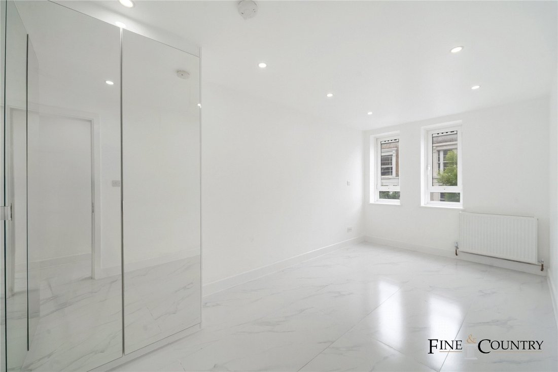 Apartment in Kilburn Park, Brent, England 5 - 17676831
