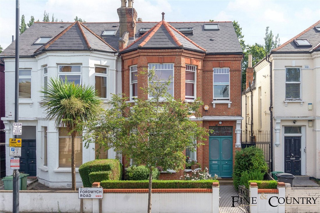 House in West Hampstead, Camden, England 1 - 17676864