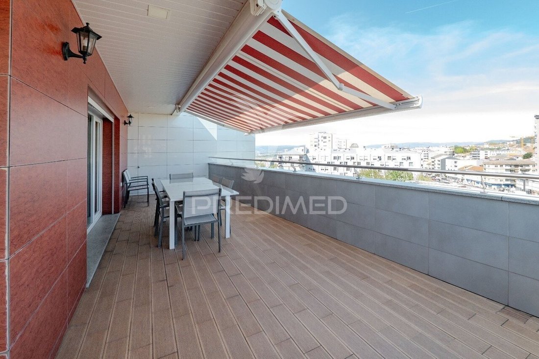 Apartment in Braga (Maximinos, Se e Cividade), Braga, Portugal 4 - 17677239