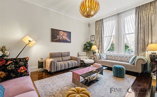 Apartment in West Hampstead, Camden, England 1