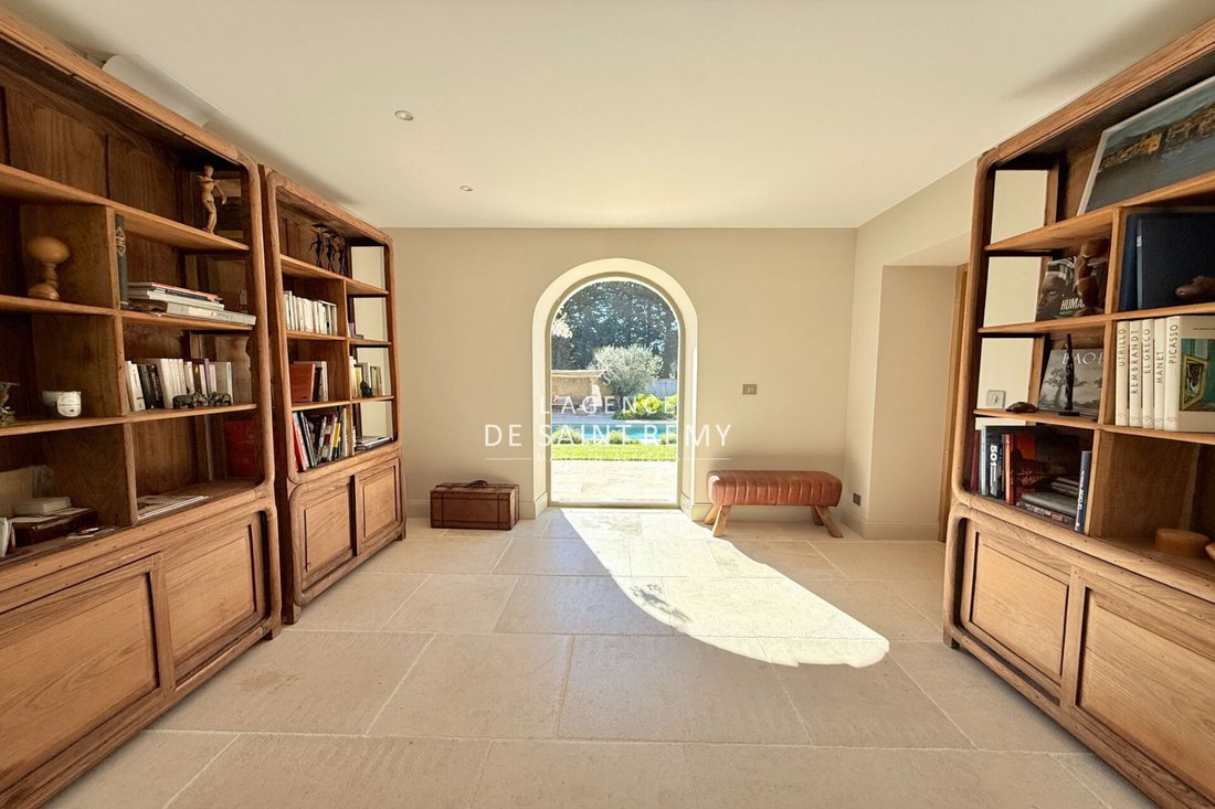Villa in Saint-Rémy-de-Provence, Provence-Alpes-Côte d'Azur, France 4 - 17676379