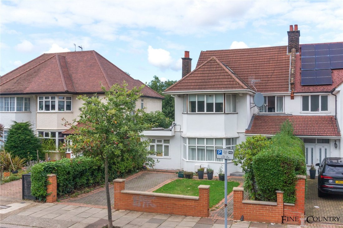 House in Brondesbury, Brent, England 2 - 17676878