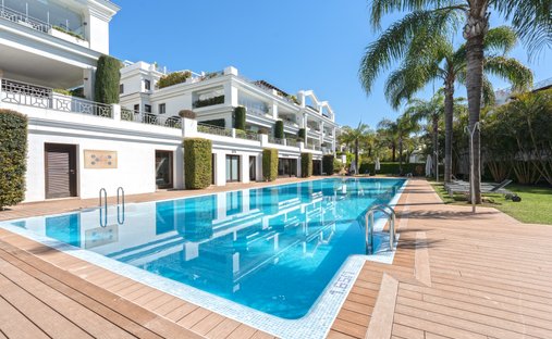 Appartamento a Estepona, Andalusia, Spagna 1