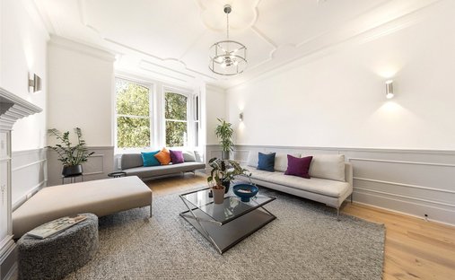 Apartment in West Hampstead, Camden, England 1