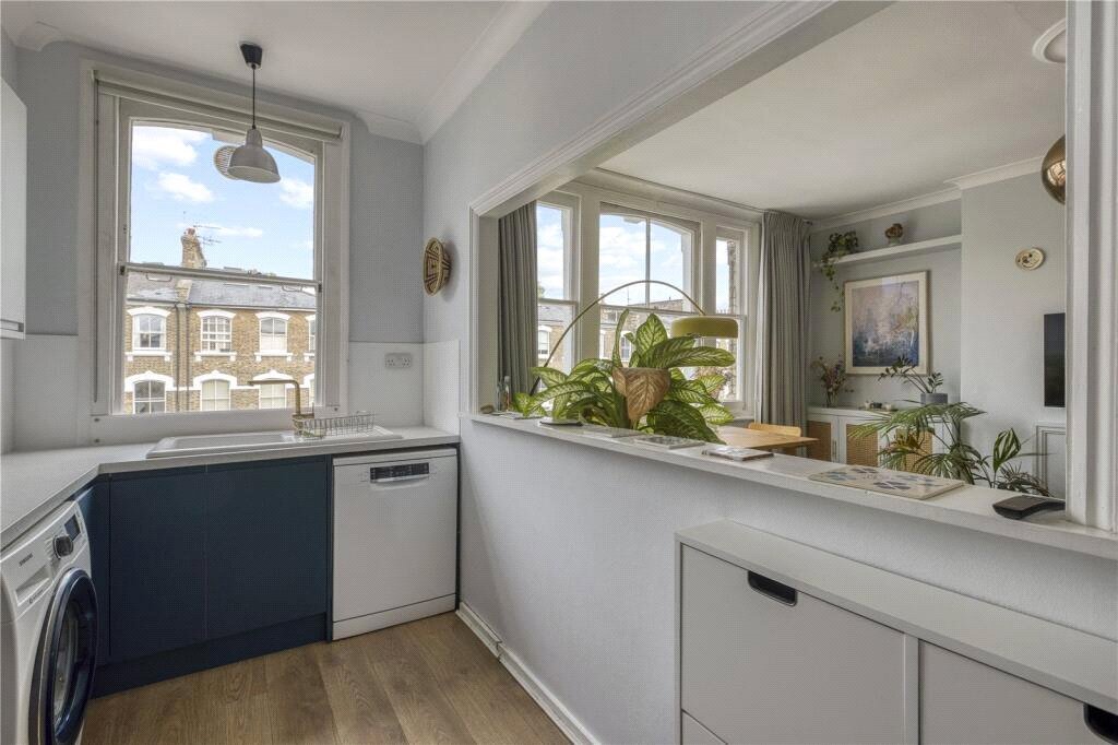 Apartment in Highbury, Islington, England 3 - 17676648