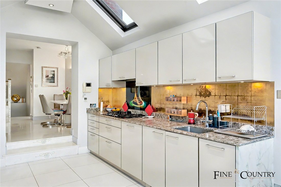 Apartment in Willesden Green, Brent, England 3 - 17676622