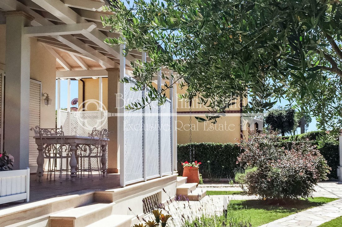 Villa in Tonfano, Pietrasanta, Italy 4 - 17418553