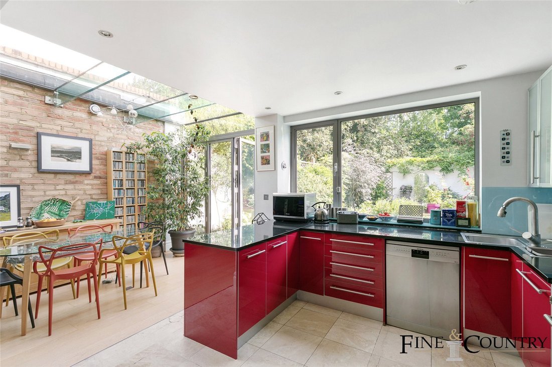 House in West Hampstead, Camden, England 3 - 17676864
