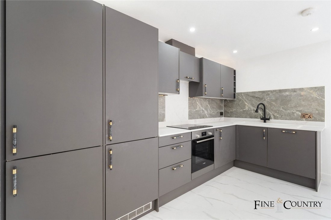 Apartment in Kilburn Park, Brent, England 2 - 17676831