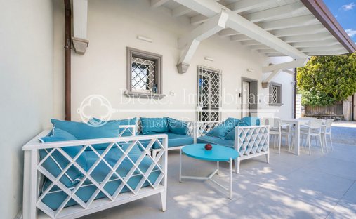 Villa in Center, Forte dei Marmi, Tuscany 1