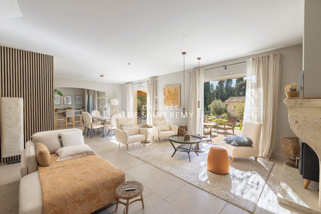 Villa in Saint-Rémy-de-Provence, Provence-Alpes-Côte d'Azur, France 5 - 17676379