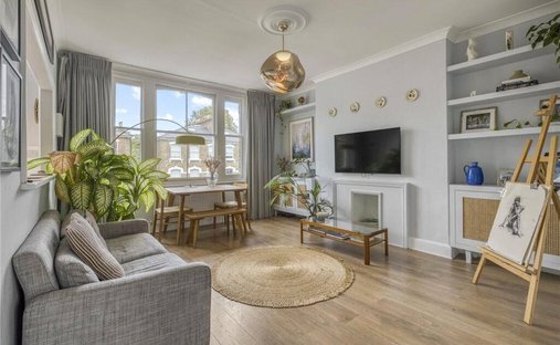 Apartment in Highbury, Islington, England 1